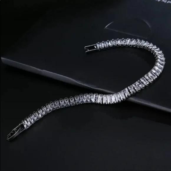 7” NEW 925 STERLING SILVER CUT DIAMOND BRACELET, NICE BRACELET, CUTE BRACELET. - Picture 4 of 6